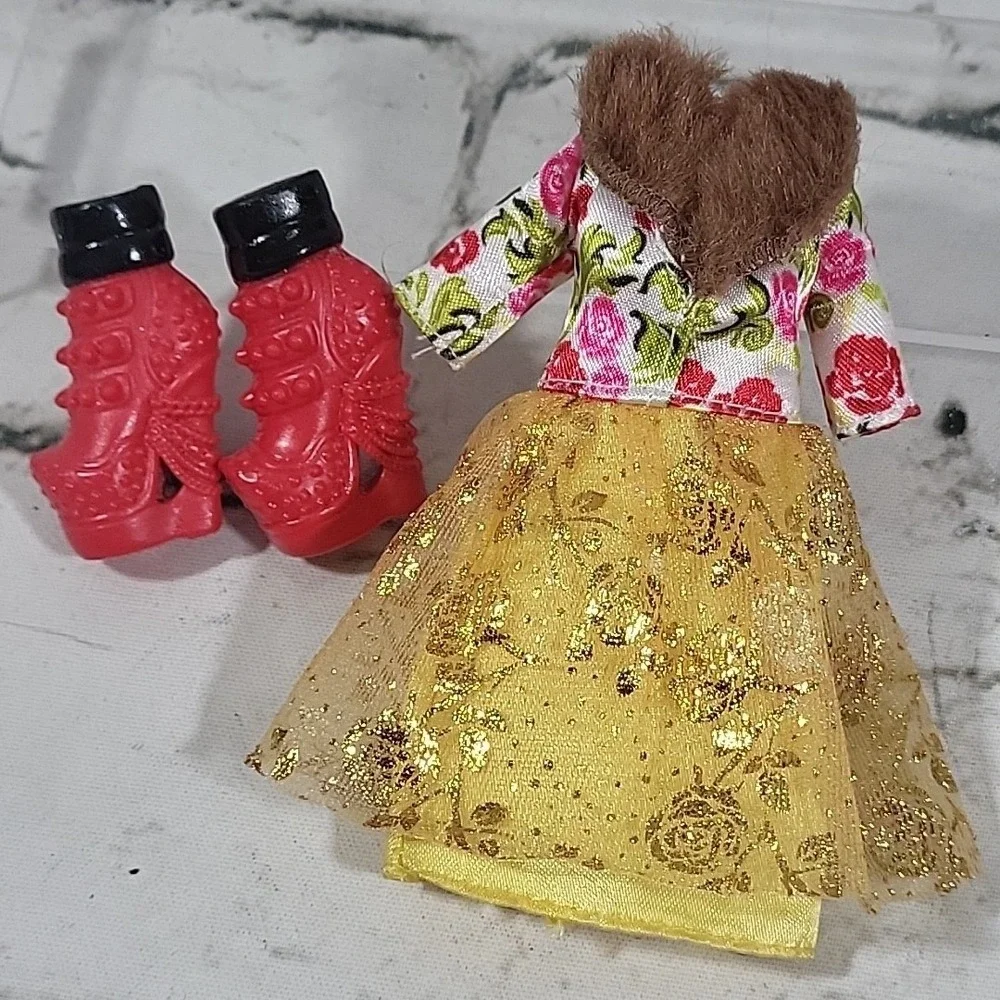 Ever After High Clothes Isabella Beauty‎ Dress Lot W/Raven School Spirit Shoes